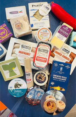 Hela Provisions by null