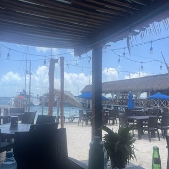 Luna Gril - Beach Area - Seafood Near Me - Isla Mujeres, ROO