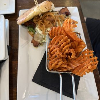 Muck & Fuss - Burgers Near Me - New Braunfels, Texas Muck & Fuss - Burgers Near Me - New Braunfels, Texas