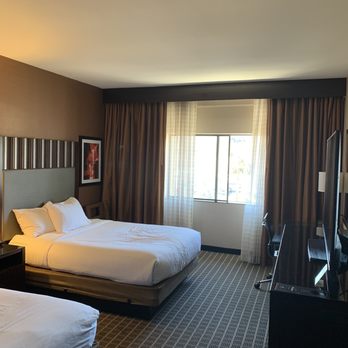 DoubleTree by Hilton Hotel Flagstaff - Hotels Near Me - Flagstaff, Arizona
