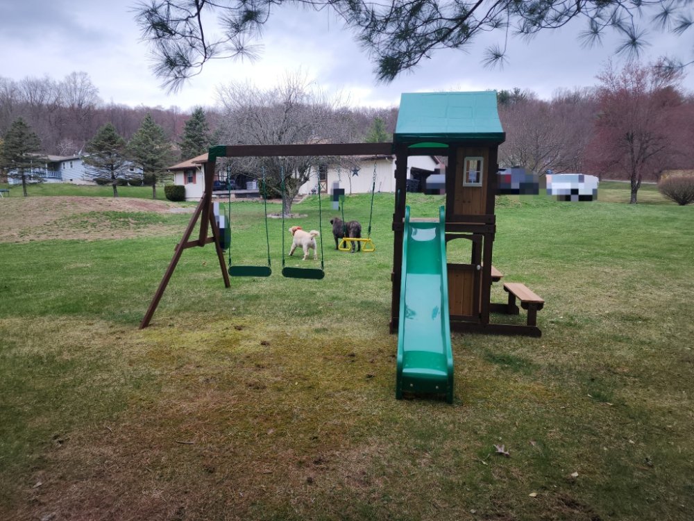 Slide of Lynn's Handyman Services