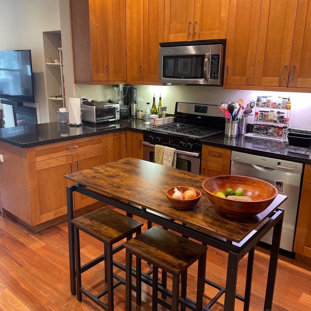 Green Cleaning SF - Neat and spotless kitchen - Home Cleaning Near Me Green Cleaning SF - Neat and spotless kitchen - Home Cleaning Near Me