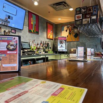 Chuy's - The bar - Tex-Mex Near Me - Sterling, Virginia