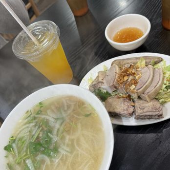 Bun Vit Thanh Da - Noodles dish with duck over salad - Vietnamese Near Me - Westminster, California