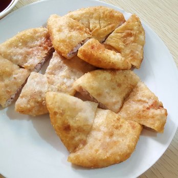 Old Manila Tours - Chive empanada at Quick snac - Food Tours Near Me