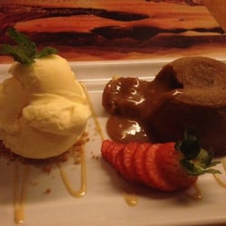 Rio Bistrô e Lounge - Petit gateau de doce de leite