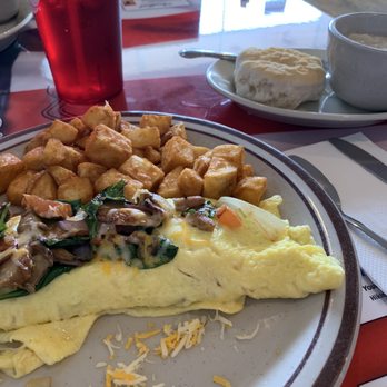 Biscuits Country Cafe - Veggie Omelette and Home Fries - Breakfast & Brunch Near Me - Tucson, Arizona