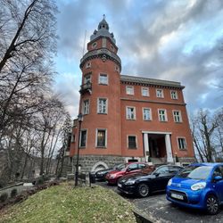 Pałac Paulinum - A hidden gem on a hill.