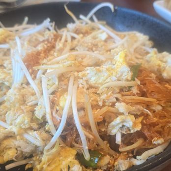 Krok - Crab Pad Thai - Thai Near Me - Las Vegas, Nevada