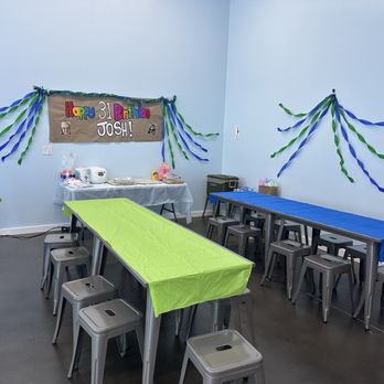Nova Claw - Seating area in the back where you can eat food. They let us decorate it for a surprise birthday party! - Arcades Near Me - Carrollton, Texas