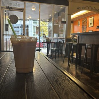 Justitia’s - Coffee & Tea Near Me - Belleville, Illinois