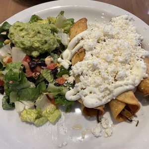 Photo of Underdogs Tres - San Francisco, CA, United States. Flatuas Zanahoria (carrots)