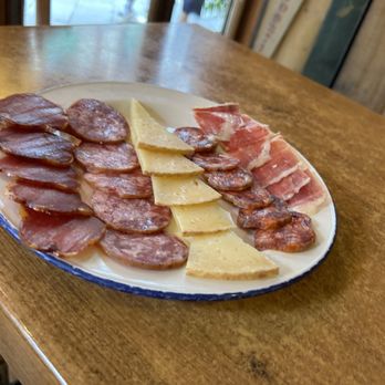 Bar Agustin & Company - Tapas Bars Near Me - Seville, SE Bar Agustin & Company - Tapas Bars Near Me - Seville, SE