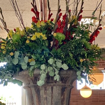 Postino Central - Weekly fresh flowers arrangement - Wine Bars Near Me - Phoenix, Arizona