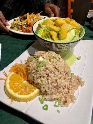 300 Puppy Smith St #202 by null