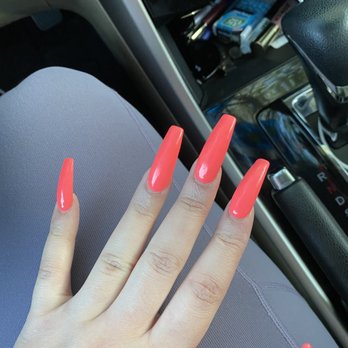 Lavish Nails & Spa - Crooked lmao - Nail Salons Near Me - Chico, California