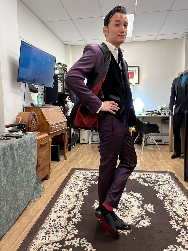 The Clothing Coach Logo