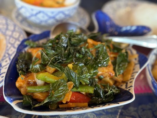 Bahn Thai by null