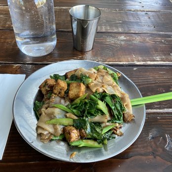 Manao Thai Street Eats - Pad See Ew - Thai Near Me - Seattle, Washington Manao Thai Street Eats - Pad See Ew - Thai Near Me - Seattle, Washington