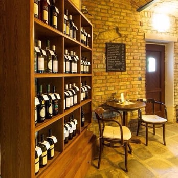 Hotel Bonsai - Restaurants Near Me - Mikulov, JM