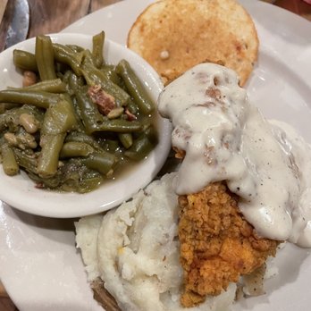 Puckett's Restaurant - Chicken fried chicken, mashed potatoes, & green beans - Southern Near Me - Pigeon Forge, Tennessee Puckett's Restaurant - Chicken fried chicken, mashed potatoes, & green beans - Southern Near Me - Pigeon Forge, Tennessee