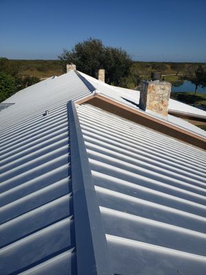 Gulf Coast Roofing and Construction Logo