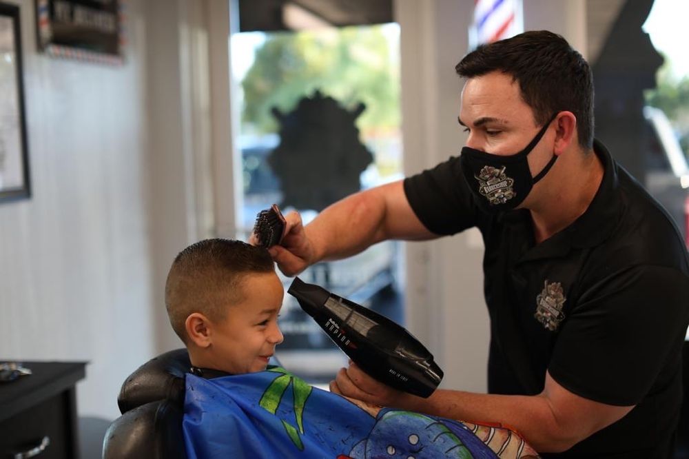 Gilbert Barbershop Logo
