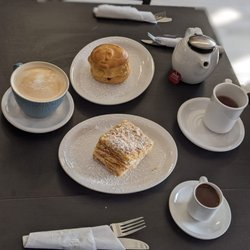 Cafe Garni
