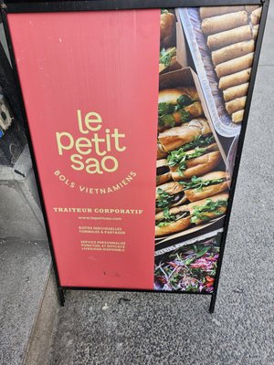 Le Petit Sao (Vieux Montréal) by null