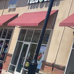 I leave Oakland to come here it was suggested top place open 12-6pm it's 12:20 still closed