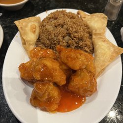 Singapore Fine Asian Cuisine & Lounge - General Gau lunch with crag Rangoon's and pork fried rice. Zero crab in the Rangoon's and zero heat to the chicken.