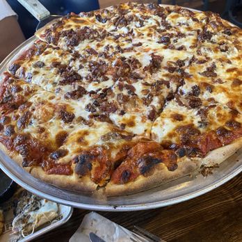 Vero Chicago Pizza - 14in Thin Crust Pizza, two toppings - Pizza Near Me - Chandler, Arizona Vero Chicago Pizza - 14in Thin Crust Pizza, two toppings - Pizza Near Me - Chandler, Arizona