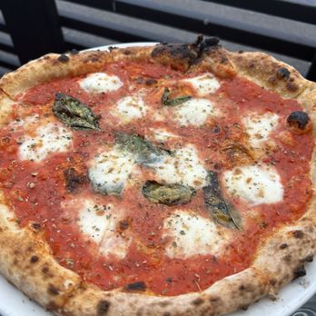 Cecconi's Dumbo - Buffalo mozzarella pizza - Italian Near Me - Brooklyn, New York Cecconi's Dumbo - Buffalo mozzarella pizza - Italian Near Me - Brooklyn, New York