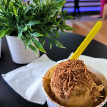 Mixter Nitrogen Creamery + Coffee - Ice Cream & Frozen Yogurt Near Me - Jacksonville, Florida