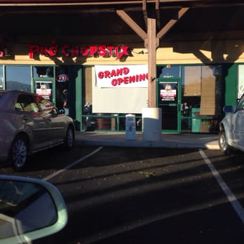 Pho Chopstix - Pho Chopstix next to Grocery Outlet - Vietnamese Near Me - Gardnerville, Nevada