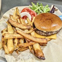 Chatuge's Southern Cafe - Cheeseburger with hand cut fries