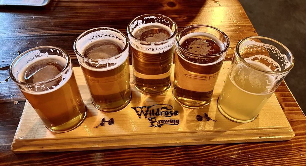 Wildrose Brewing Company Logo