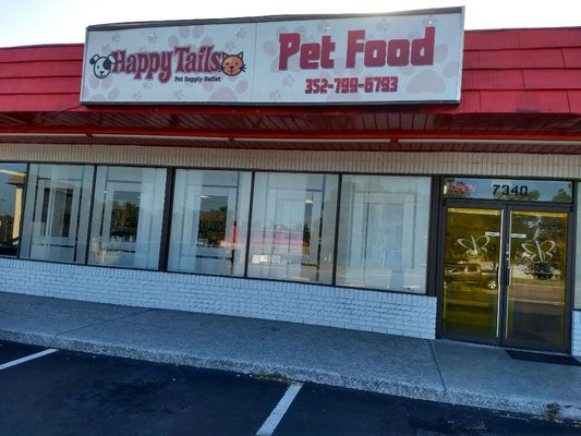 Happy Tails Pet Supply Outlet
