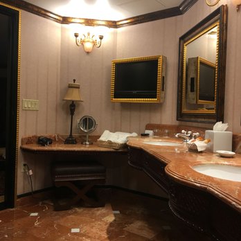 Peppermill Reno - 2 sinks and a tv in the bathroom - Casinos Near Me - Reno, Nevada