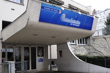 Le Centre des Amandiers