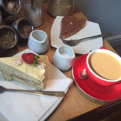 Caffe Isola - Coffee & cake