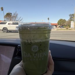 Einspanner Matcha Latte Einspanner Matcha Latte