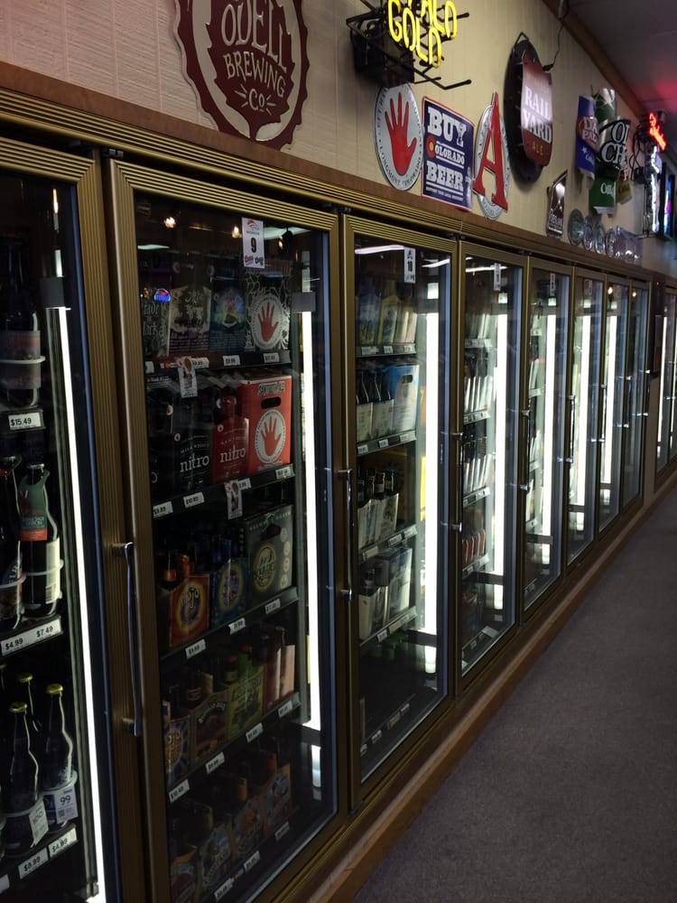 NORTH PARK PLAZA LIQUOR Updated September 2024 16 Reviews 10355