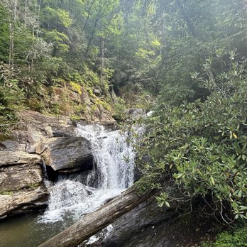 Dukes Creek Falls Trail - Hiking Near Me - Cleveland, Georgia Dukes Creek Falls Trail - Hiking Near Me - Cleveland, Georgia