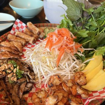 Pho Anh Vu - Spring roll wrap - Vietnamese Near Me - Richmond, British Columbia Pho Anh Vu - Spring roll wrap - Vietnamese Near Me - Richmond, British Columbia