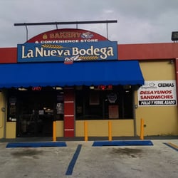 La Nueva Bodega - Store front