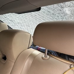 Universal Auto Glass