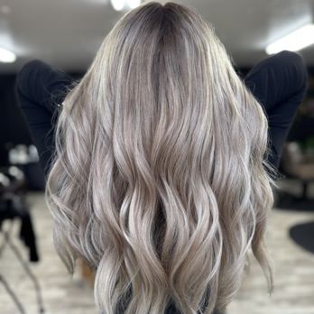 Ritzy Reuben Hair Studio - Bleach and tone - Hair Salons Near Me - Richmond, California Ritzy Reuben Hair Studio - Bleach and tone - Hair Salons Near Me - Richmond, California