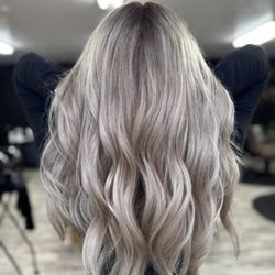 Ritzy Reuben Hair Studio - Bleach and tone