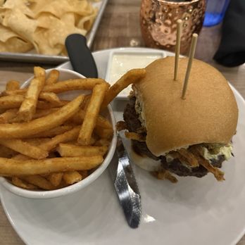 OHSO Brewery - AZ Burger - Brewpubs Near Me - Surprise, Arizona OHSO Brewery - AZ Burger - Brewpubs Near Me - Surprise, Arizona